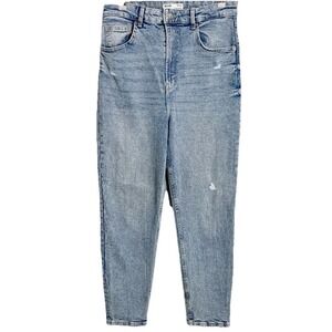 Bershka Mom Slim Comfort Jeans in Light Blue High Rise Size 8‎